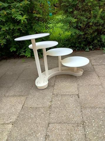 taartstandaart 4 verdiepen beschikbaar voor biedingen