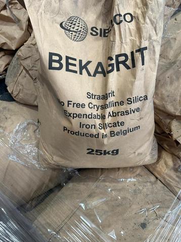 BLAST GRIT 0,1/0,8 MM 25 KG/SAC (21 sacs), Enlèvement, Neuf