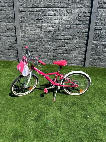 Meisjes fiets beschikbaar voor biedingen