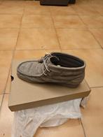 Schoenen Clarks, Kleding | Dames, Lage of Enkellaarzen, Nieuw, Ophalen of Verzenden, Grijs