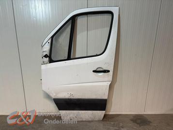 Portier 2Deurs links van een Mercedes Sprinter (9147) beschikbaar voor biedingen