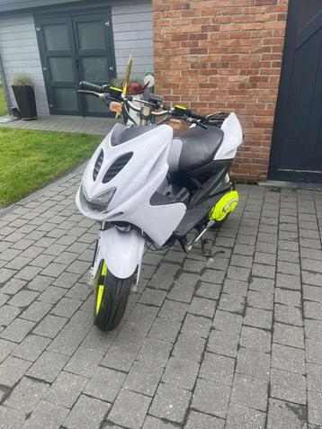 aerox b klasse, Enlèvement, Comme neuf, Aerox