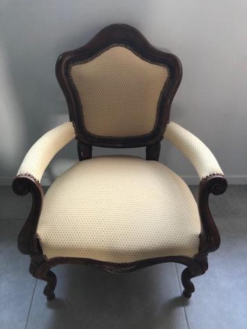Biedermeier lage stoel beschikbaar voor biedingen