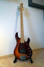 Musicman Stingray 5 H Honey Burst (2008) – Excellent état, Muziek en Instrumenten, Snaarinstrumenten | Gitaren | Bas, Ophalen