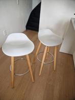 barkruk (set van 2), Huis en Inrichting, Barkrukken, Ophalen, Zo goed als nieuw, Hout, 60 tot 90 cm