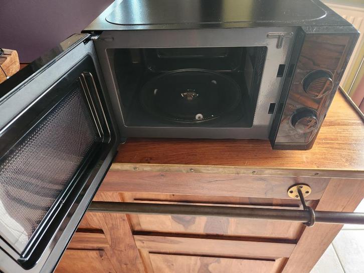Four micro-ondes, Electroménager, Micro-ondes, Comme neuf, À Poser, Moins de 45 cm, Four, Plaque tournante, Enlèvement