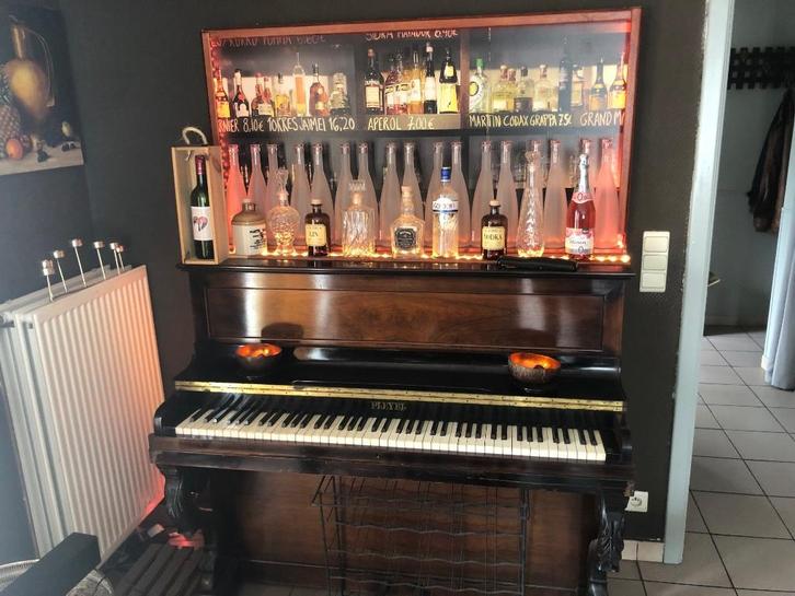 Bar Piano Pleyel de 1846 (déco bar), Muziek en Instrumenten, Piano's, Gebruikt, Piano, Bruin, Hoogglans, Ophalen