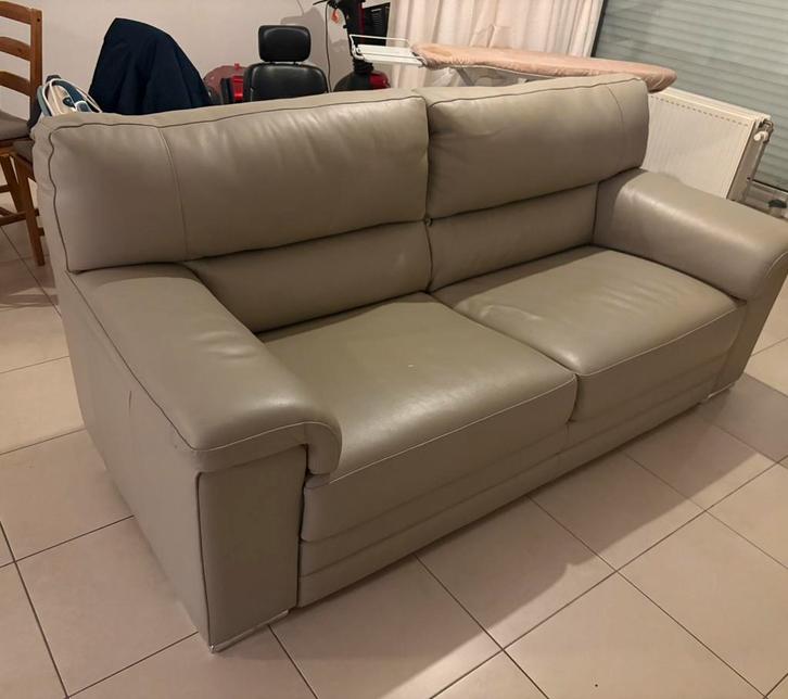 Lederen 2-zits bank – Schadevrij & zeer nette staat, Huis en Inrichting, Zetels | Zetels, Zo goed als nieuw, Leer, Ophalen