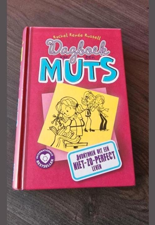 DAGBOEK VAN EEN MUTS  HARDCOVER, Boeken, Kinderboeken | Jeugd | 10 tot 12 jaar, Gelezen, Ophalen of Verzenden