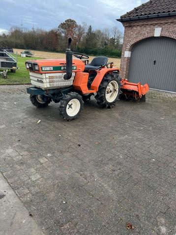 *prachtige kubota b1502 18pk 3cil 4x4 met frees Hydro 3punt* beschikbaar voor biedingen