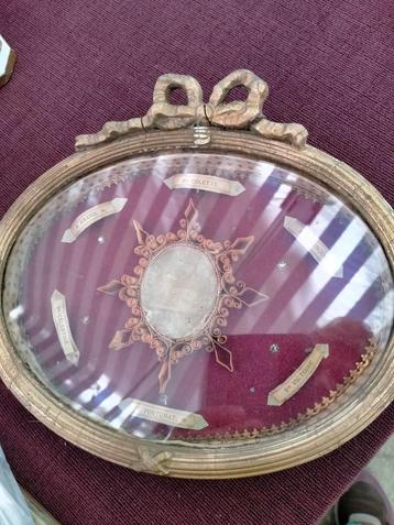 relikwieenhouder beschikbaar voor biedingen