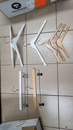 kleerhangers voor volwassenen en kinder kleding va 0.20 euro, Ophalen, Gebruikt, Hout, Kinderen en Volwassenen