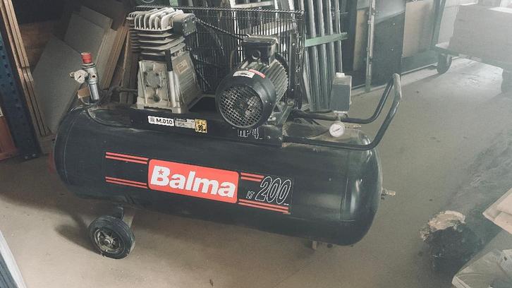 Balma LT200-compressor (200L, driefasig), Doe-het-zelf en Bouw, Compressors, Gebruikt, 6 tot 10 bar, 100 liter of meer, Mobiel