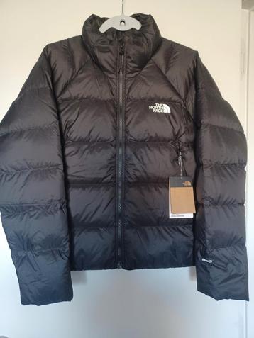 Splinternieuwe dames jas merk The North Face maat Large. beschikbaar voor biedingen