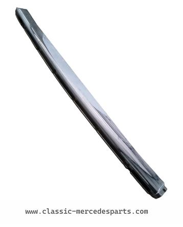 Chroomlijst acherbumper Mercedes SL SLC type 107 beschikbaar voor biedingen