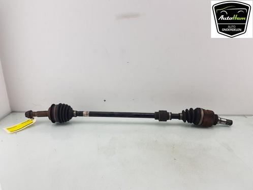AANDRIJFAS RECHTS VOOR Toyota Yaris II (P9), Auto-onderdelen, Remmen en Aandrijving, Toyota, Gebruikt
