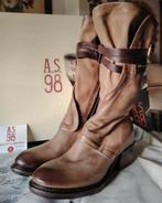 A.S. 98 : De nouvelles bottes !, Vêtements | Femmes, Chaussures, Neuf, Enlèvement ou Envoi, Brun, Boots et Botinnes