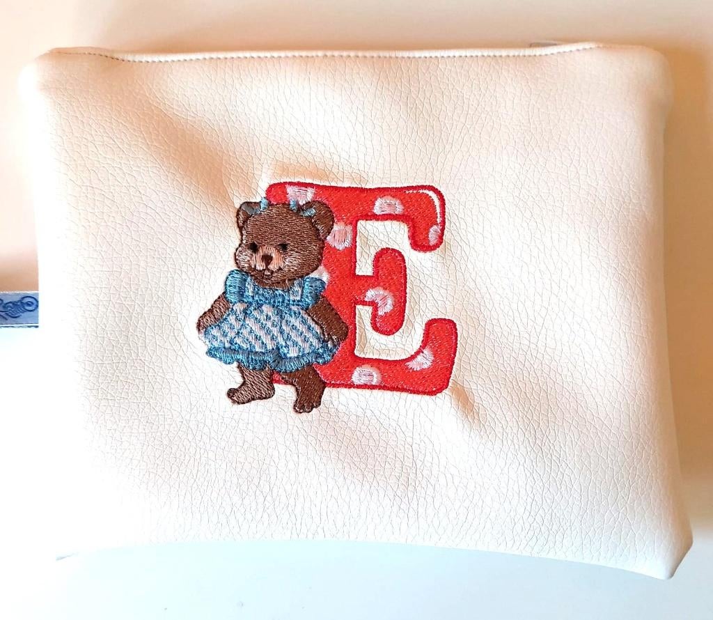 Toilettas met teddybeer en letter E, Handtassen en Accessoires, Toilettassen, Nieuw, Jongen of Meisje, Wit, Ophalen of Verzenden