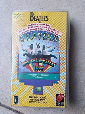 Cassette vidéo vintage The Beatles « Magical Mistery Tours » disponible aux enchères