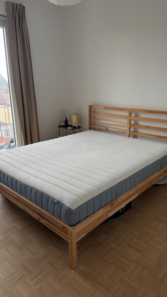 Ikea Tarva bed 160x200cm +  Vallevag matras + lattenbodem, Huis en Inrichting, Slaapkamer | Bedden, Zo goed als nieuw, Tweepersoons