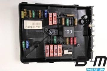 Zekeringkast in motorruimte Volkswagen Golf 5 1K0937125 beschikbaar voor biedingen