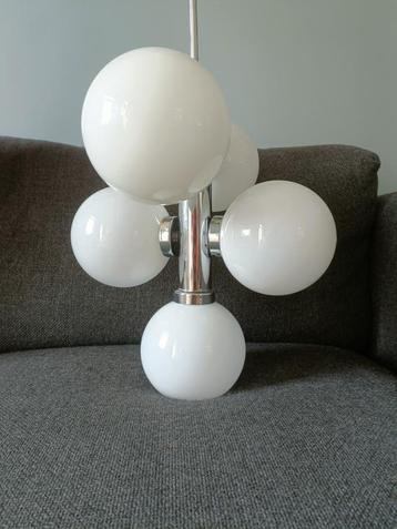 Suspension vintage globe inox beschikbaar voor biedingen