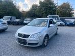 Volkswagen polo 1.2 benzine km 212.000 bj 2005, Auto's, Stof, Zwart, 4 cilinders, Bedrijf