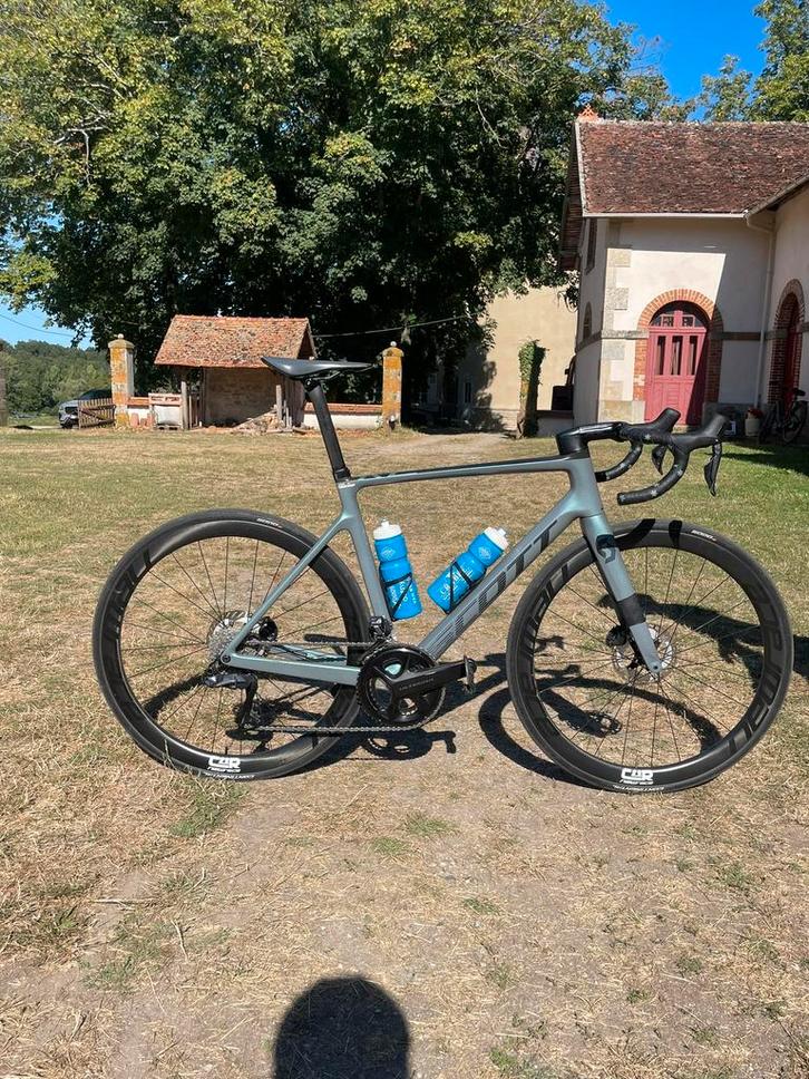 Scott Addict RC 15, Vélos & Vélomoteurs, Casques de cyclomoteur, Comme neuf, Large, Enlèvement