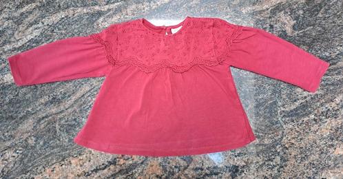 Mt 80 Bordeaux bloes kanten kraag, Kinderen en Baby's, Babykleding | Maat 80, Zo goed als nieuw, Meisje, Overhemdje of Bloesje