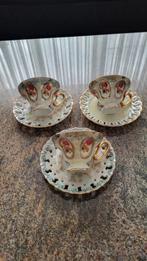 Belles tasses à café anciennes avec soucoupes, Enlèvement ou Envoi