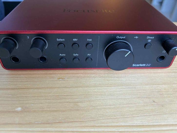 Focusrite 2i2 4th gen, Audio, Tv en Foto, Professionele apparaten, Zo goed als nieuw, Audio, Ophalen of Verzenden