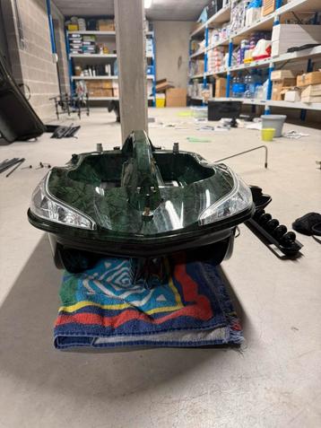 Voerboot Poseidon ( baitstar) beschikbaar voor biedingen