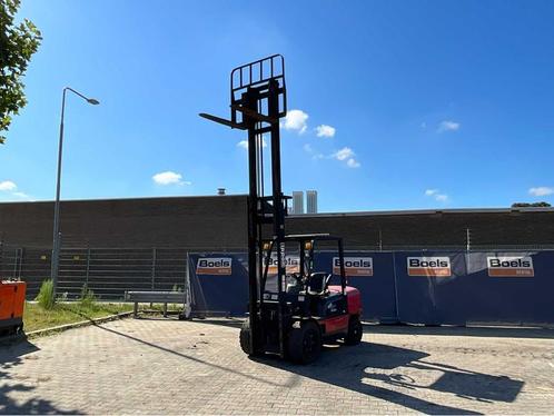 2009 Ippon powered by Isuzu CPCD40 Vorkheftruck, Zakelijke goederen, Machines en Bouw | Heftrucks en Intern transport, Heftruck