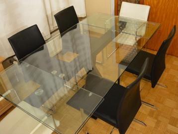Table en verre 