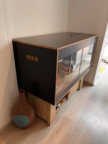 Vend terrarium en bois marin 150x70x70 beschikbaar voor biedingen