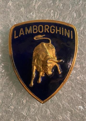 Origineel Lamborghini-embleemblem/badge op de voorkap beschikbaar voor biedingen