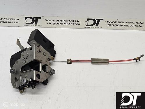 Deurslot mechaniek linksvoor BMW 5-serie E34 51218138923, Auto-onderdelen, Klein materiaal, BMW, Gebruikt, Ophalen of Verzenden