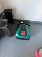 Bosch Indego XS 300 Robotmaaier + garage, Tuin en Terras, Ophalen, Zo goed als nieuw
