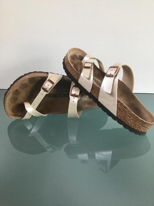 Gratis Verzenden | Birkenstock Mayari beige slippers 38, Kleding | Dames, Schoenen, Zo goed als nieuw, Slippers, Beige, Verzenden