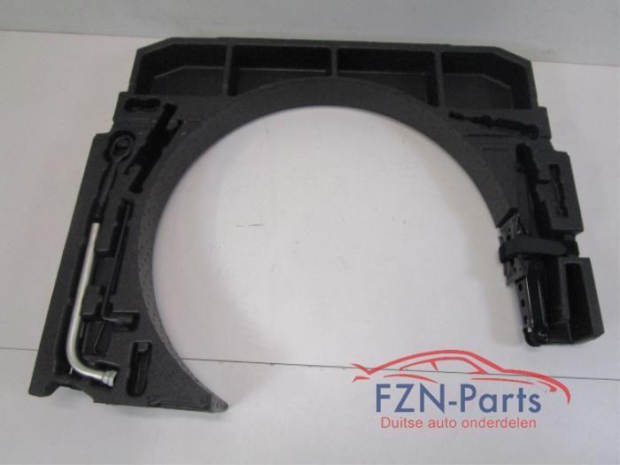 Audi Q3 83A Schuim + Gereedschap, Auto-onderdelen, Overige Auto-onderdelen, Gebruikt, Ophalen