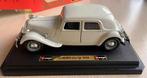schaalmodel Bburago Citroën 15cv TA, Hobby en Vrije tijd, Modelauto's | 1:24, Ophalen of Verzenden, Zo goed als nieuw, Auto, Burago