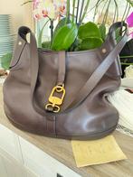 Delvaux model Yucca, Ophalen, Bruin, Leer