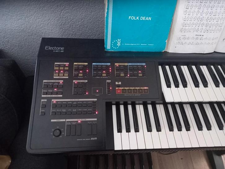 Een Yamaha Electone HC-2 orgel. Dit, Muziek en Instrumenten, Keyboards, Zo goed als nieuw, Ophalen