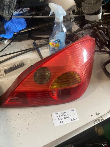 Opel Tigra Cabrio 1.8  2005 Achterlicht rechts beschikbaar voor biedingen