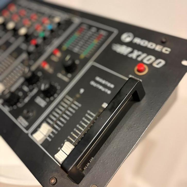 RODEC MX100 — Vintage analoge mixer, Muziek en Instrumenten, Mengpanelen, Gebruikt, Ophalen of Verzenden
