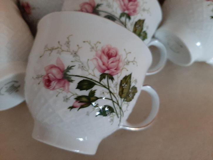 set van 6 tassen met ondertassen,Seltmann Weiden, Antiek en Kunst, Antiek | Servies los, Ophalen