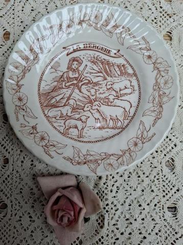 Vintage bordje met herderin met lammetjes & hond, La Bergere beschikbaar voor biedingen