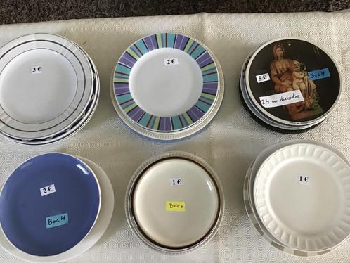 89 platte borden aan spotprijzen, Huis en Inrichting, Keuken | Servies, Zo goed als nieuw, Bord(en), Ophalen of Verzenden