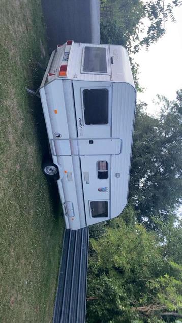 Caravane home car 5m12 beschikbaar voor biedingen