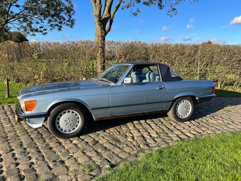 Mercedes 560 SL roestvrij/EU bumpers 1986 (facelift versie), Auto's, Oldtimers, Particulier, ABS, Airbags, Airconditioning, Bluetooth